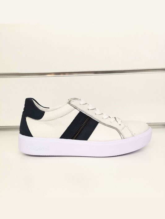 Odiniai laisvalaikio batai Bugatti, balti