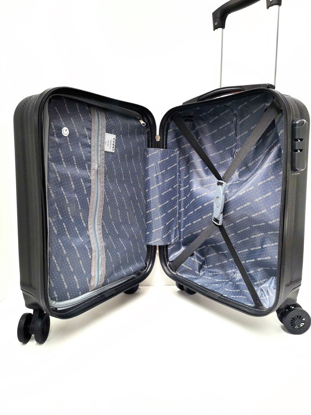 Rankinio bagažo lagaminas Pierre Cardin, juodas